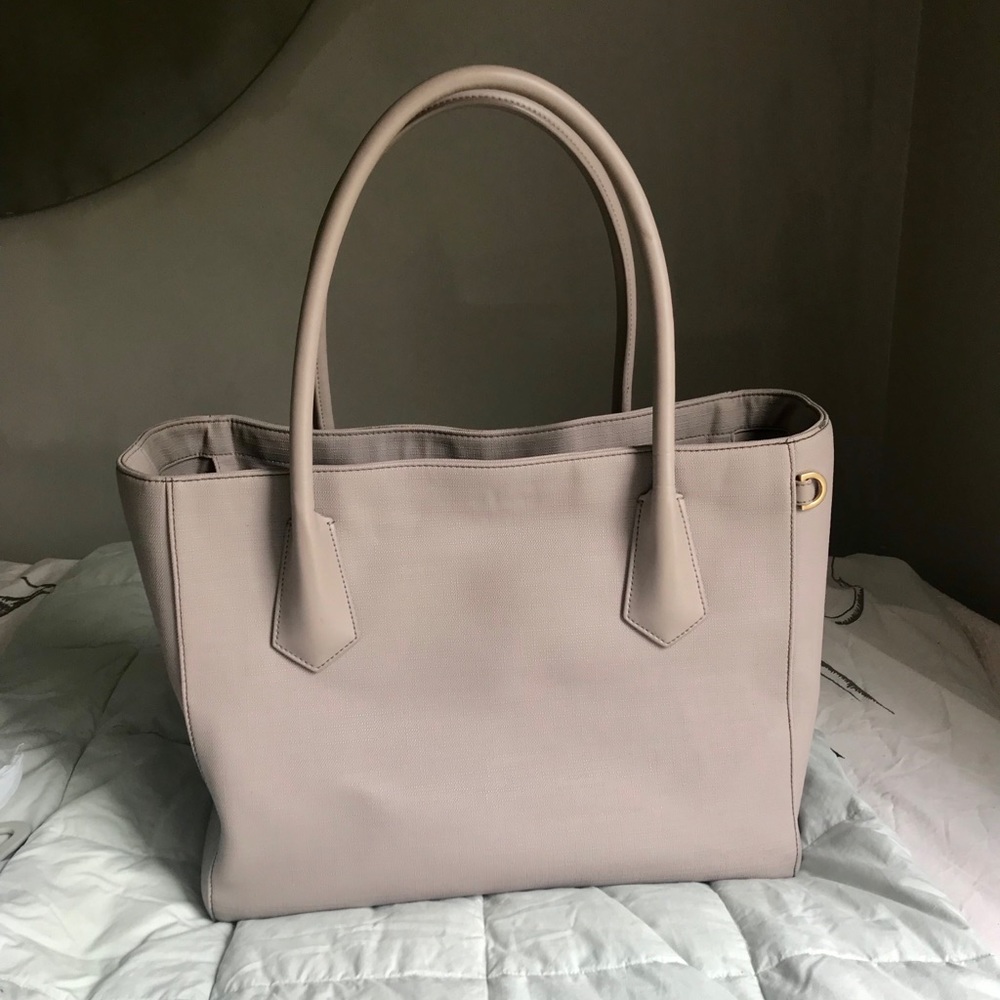 EUC Dagne Dover Legend Tote Large